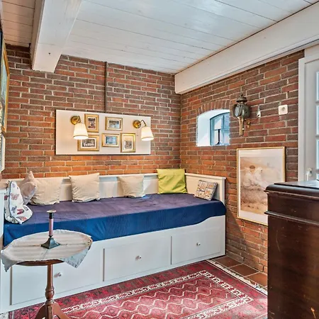 Poppenstuuv Holiday home