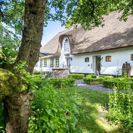Poppenstuuv Holiday home