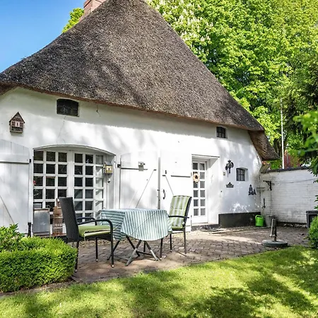 Poppenstuuv Holiday home